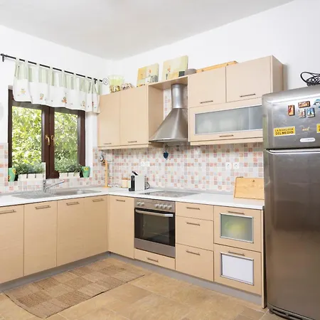 Mayol House Apartment *